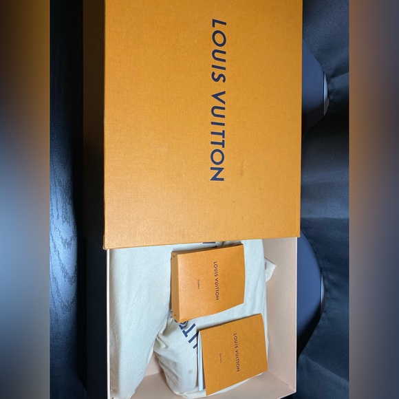 Louis Vuitton Rivoli Damier “black” - Picture 8 of 8